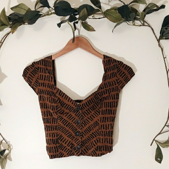 Urban Outfitters Tops - U.O linen Top